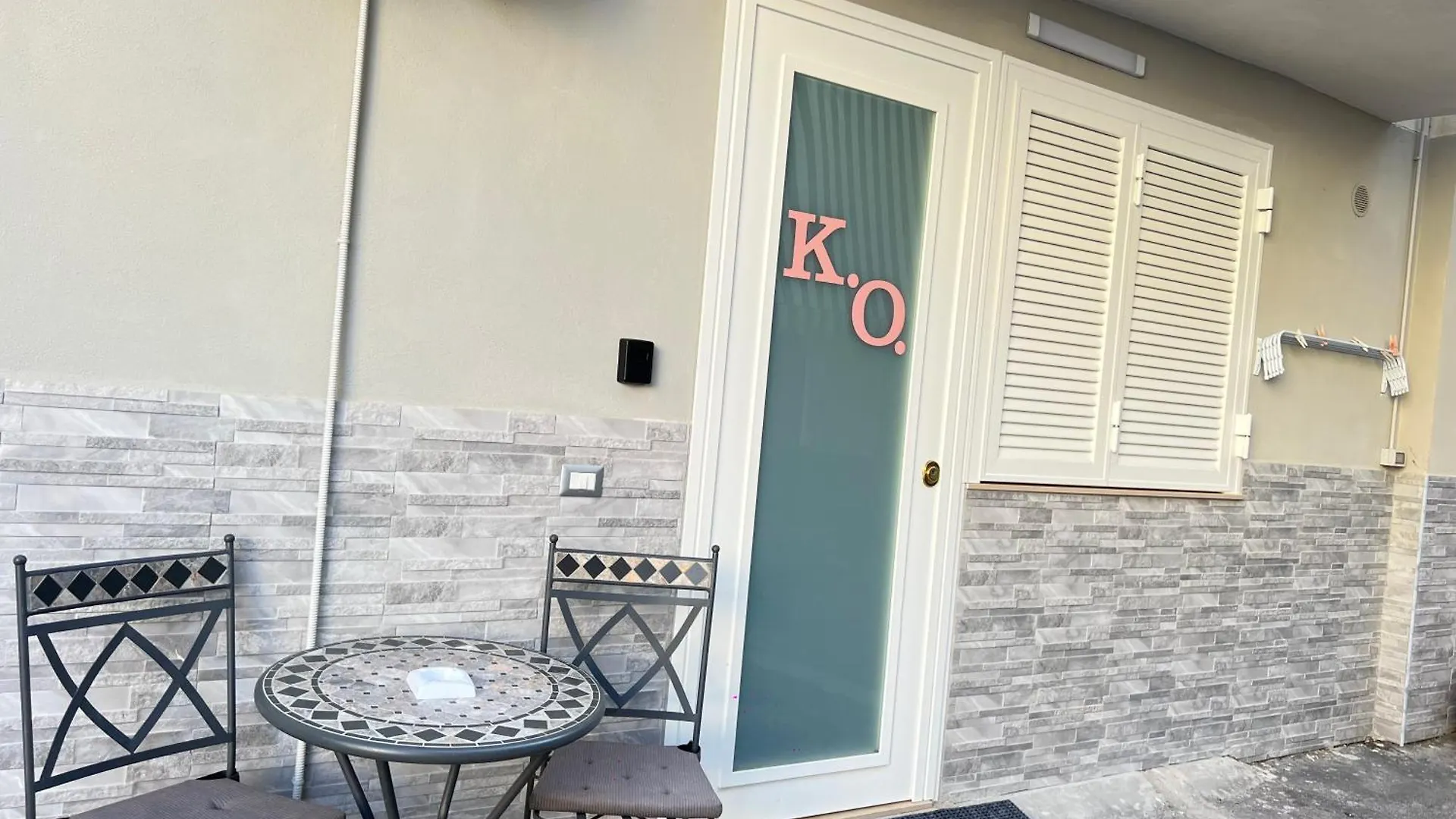 Bed & Breakfast Housek.O. Bed and Breakfast Neapel Italien
